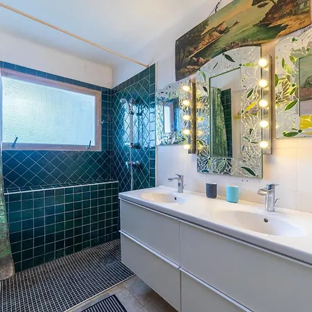 Casa vacanze 3 Bedroom Artist's House With Ac, Spectacular Sea View - Dodo Et Tartine Tolone